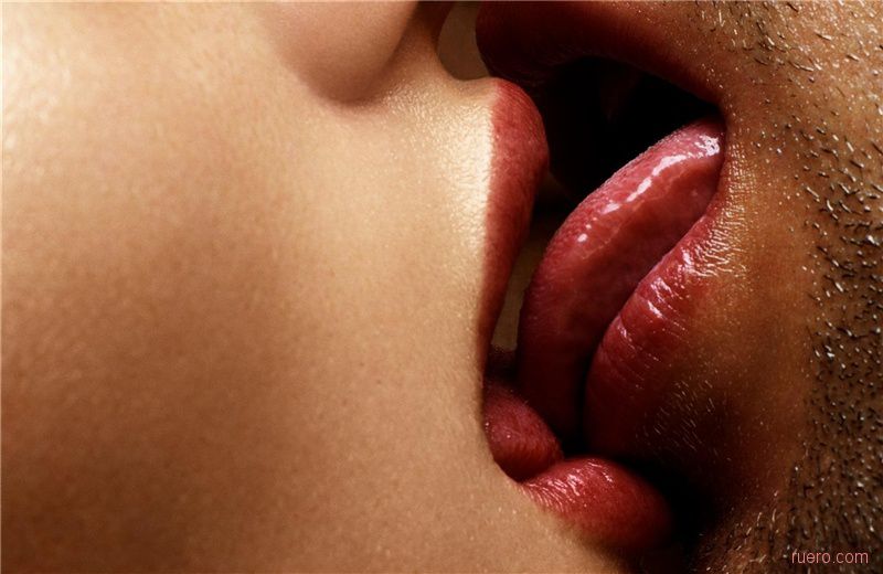 Эротические Поцелуи Фото